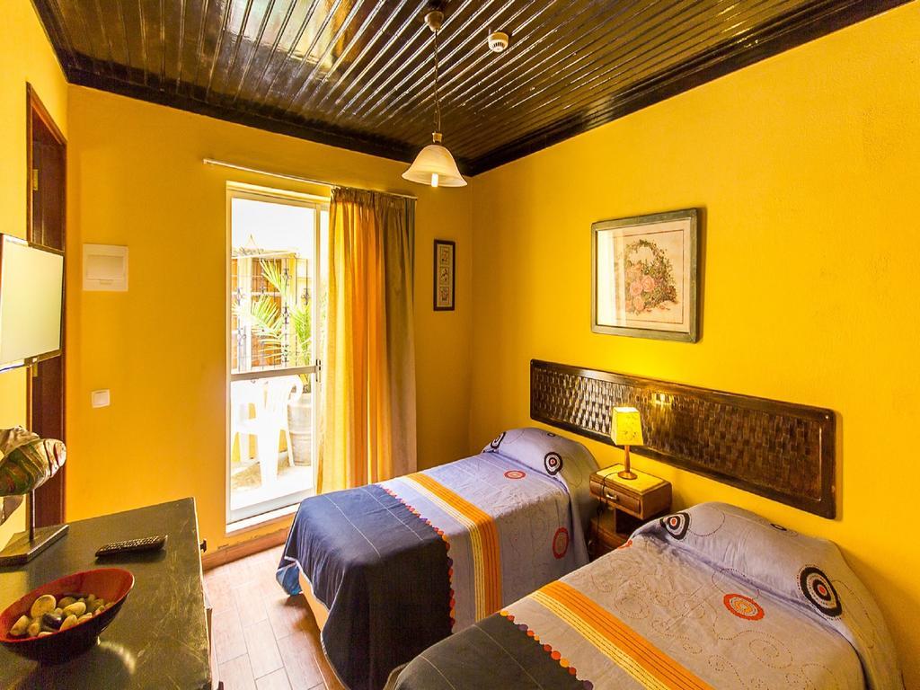 Casa Mestre Guesthouse Vila do Bispo Chambre photo